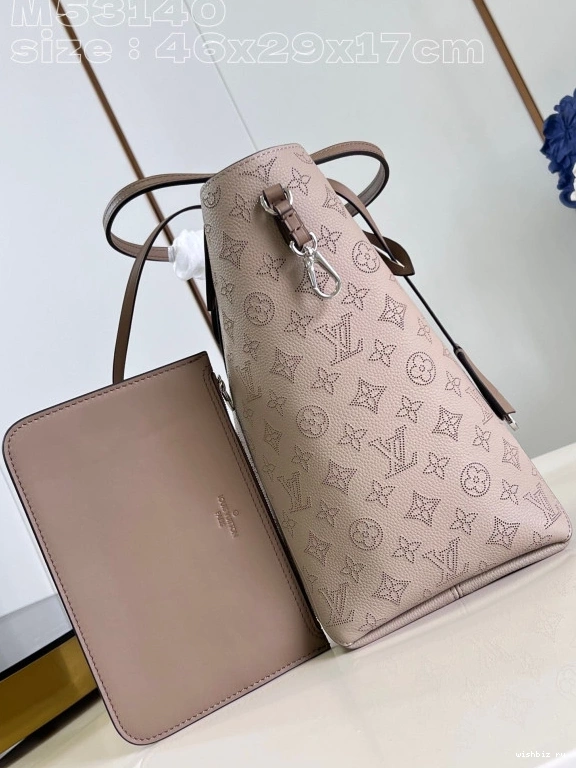 WIS 17CM LOUIS 29.5 x x VUITTON HINA-46 0715